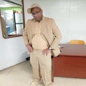 Meet your Posher, Sam